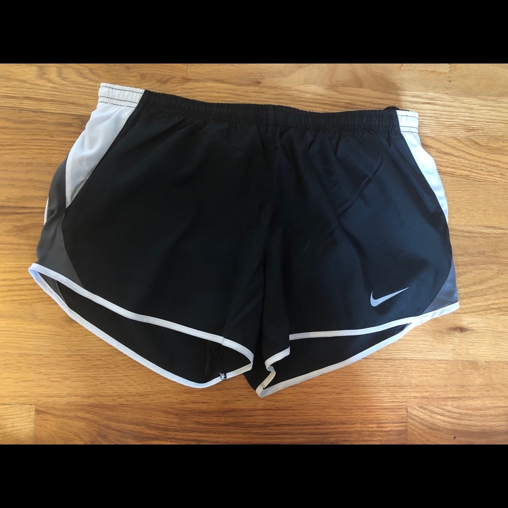 🆕Black, White, and Gray Nike Athletic Shorts🆕
